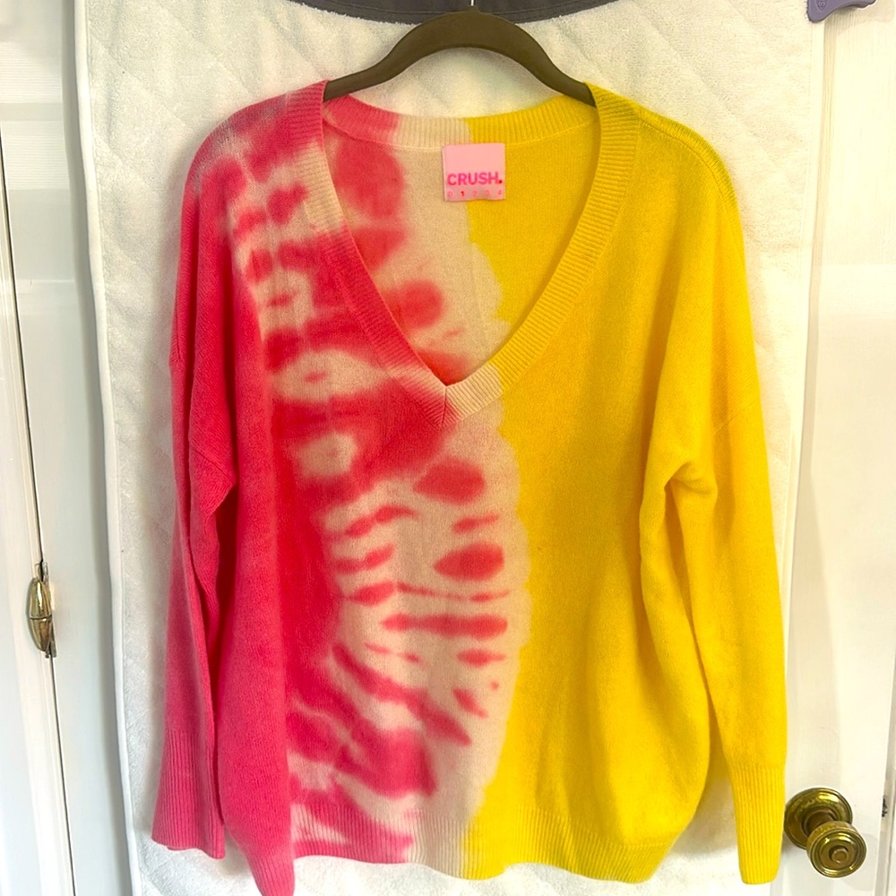 CRUSH 100% cashmere tie-dye Sweater in size 1 (equivalent to medium).